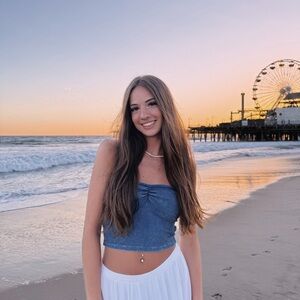 Meet your Posher, Ava